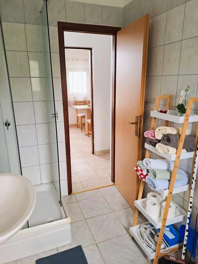 Andrija Apartment Krnica 0*,  Croácia
